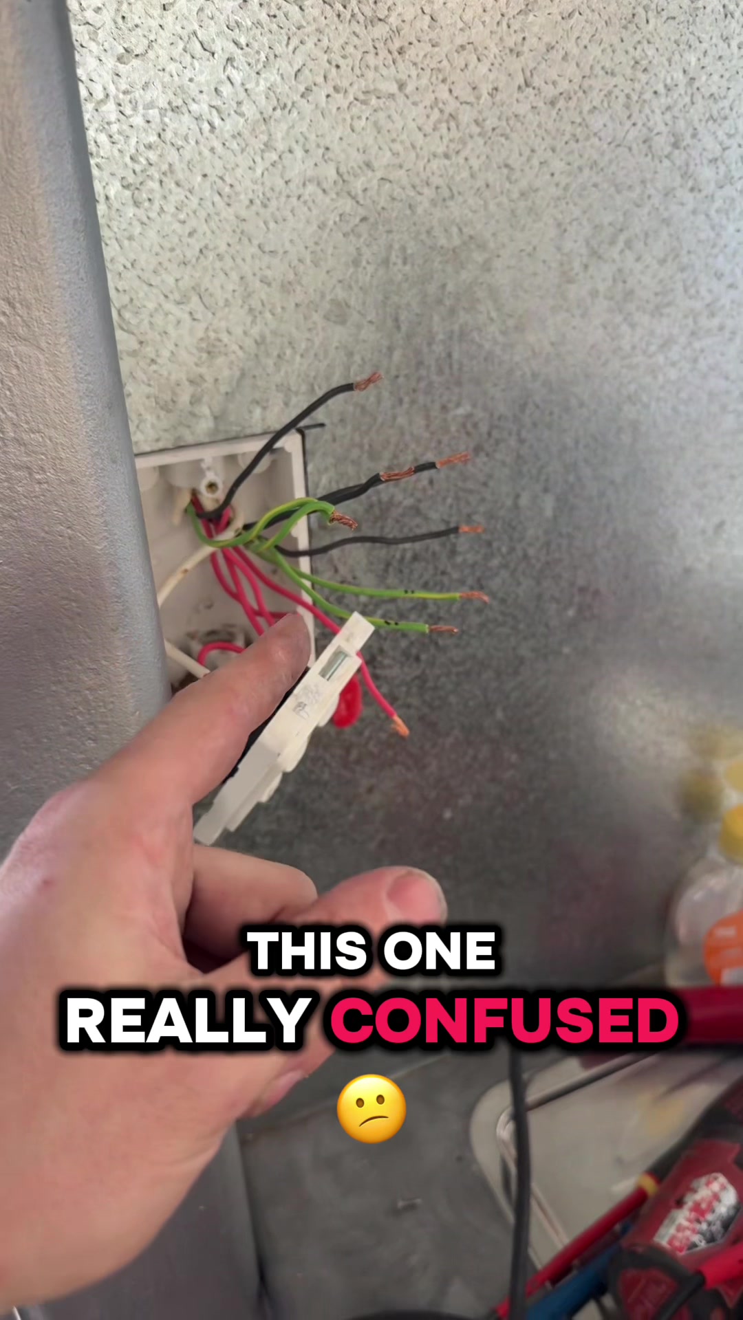 This one really confused: a wiring fault