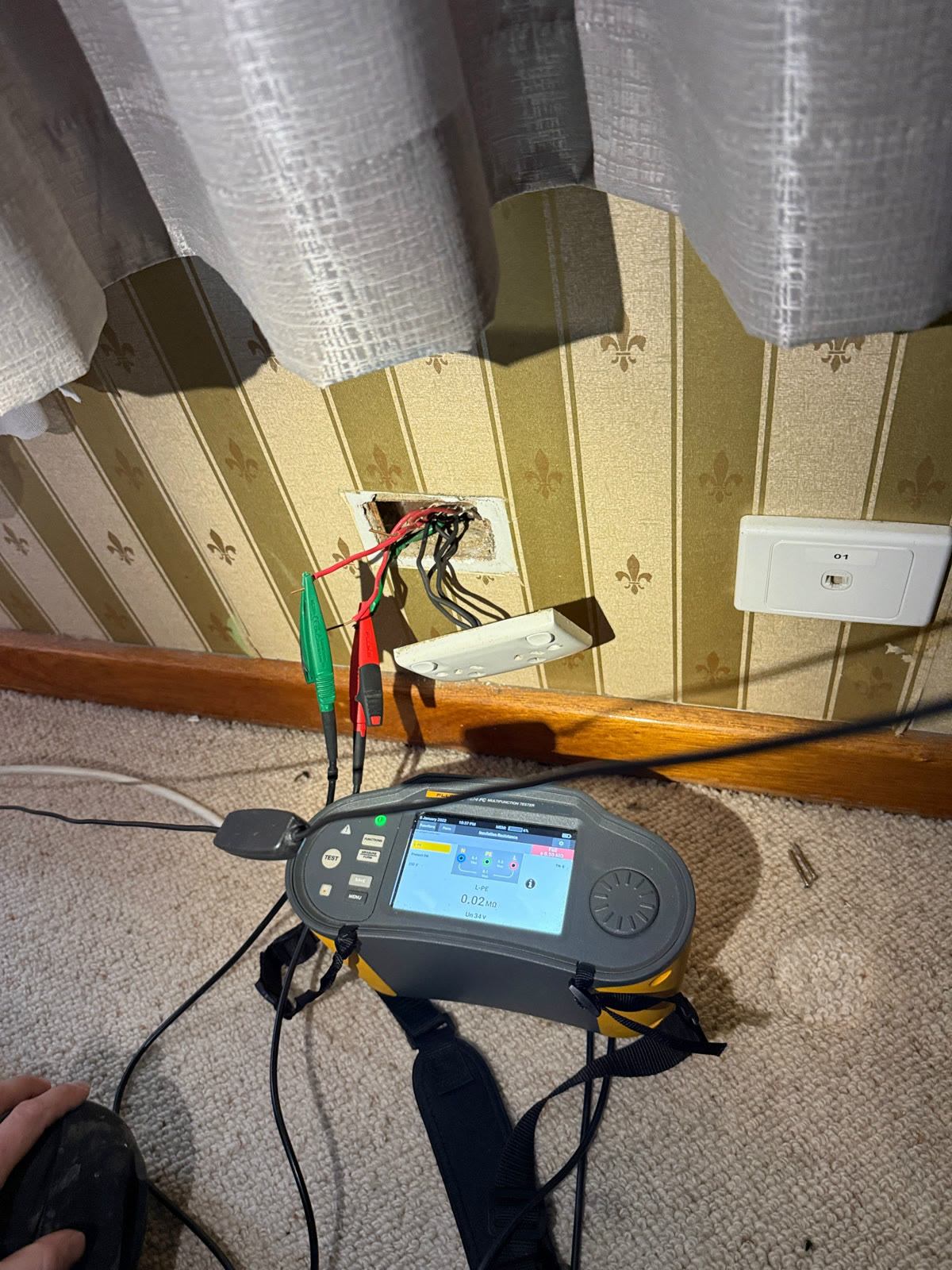 Insulation resistance test tracing a tripping circuit